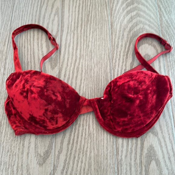 VIctoria Secret Vintage Bra - Picture 1 of 7
